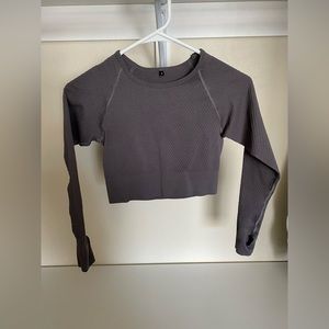 Vitality/Balance cropped workout, top with thumb me know, but holes – gray
